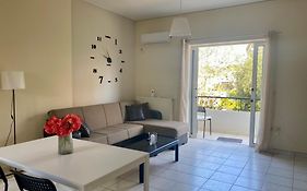 Nav Apart, Salamina